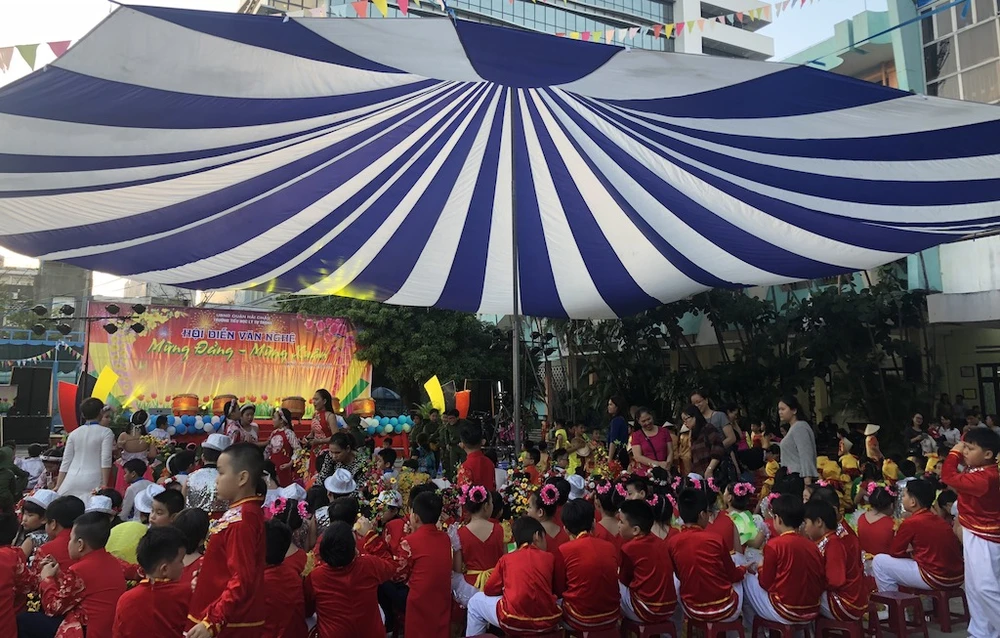 Đà Nẵng: Học sinh mầm non tới lớp 11 tiếp tục nghỉ học ảnh 1