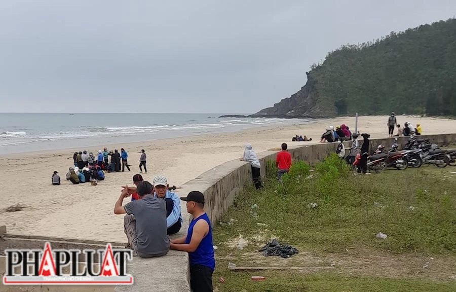 Khu vực biển mà em H tắm và bị nước cuốn trôi (ảnh: người dân cung cấp).