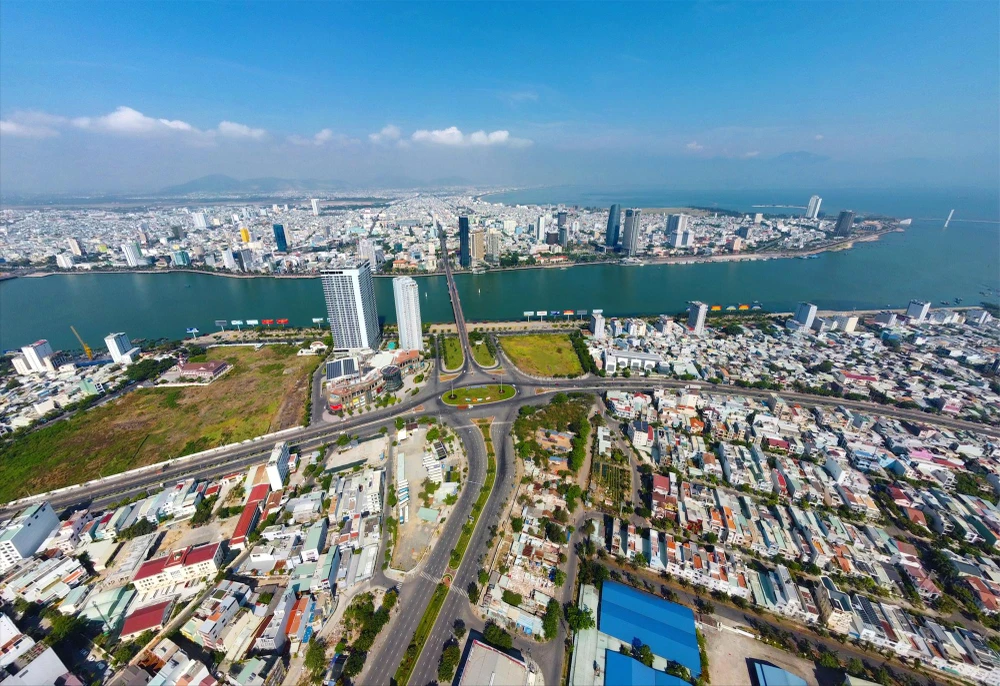 Thị trường bất động sản ở Đà Nẵng và vùng phụ cận đang khá trầm lắng. Ảnh: BT.