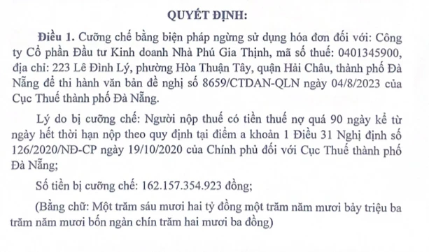 Quyết định của cưỡng chế thuế Công ty Phú Gia Thịnh. Ảnh: LP.