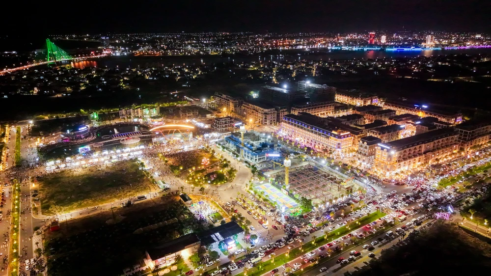 8_Regal Legend_Nhac-nuoc-quang-tri.jpg