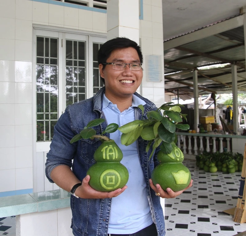 Bưởi hồ lô tạo Tài - Lộc đồng tiền