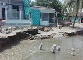 Dân Cần Thơ nghe tiếng ầm rồi thấy bờ sông sụp xuống