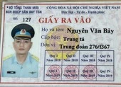 Dùng giấy đi đường giả, giả cả trung tá quân đội để ‘thông chốt’