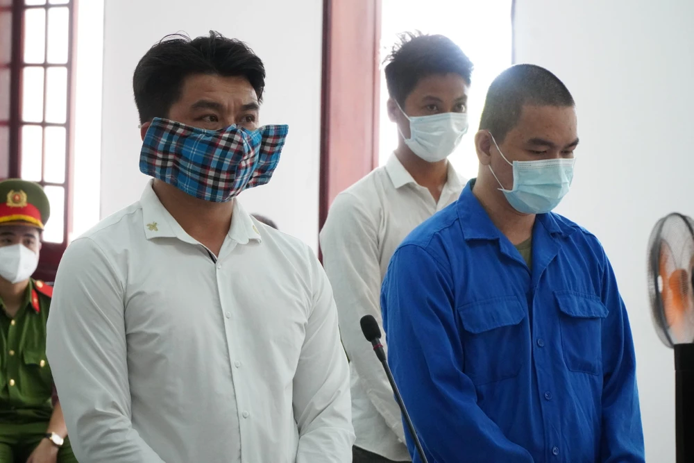 Các bị cáo tại toà. Ảnh: HD