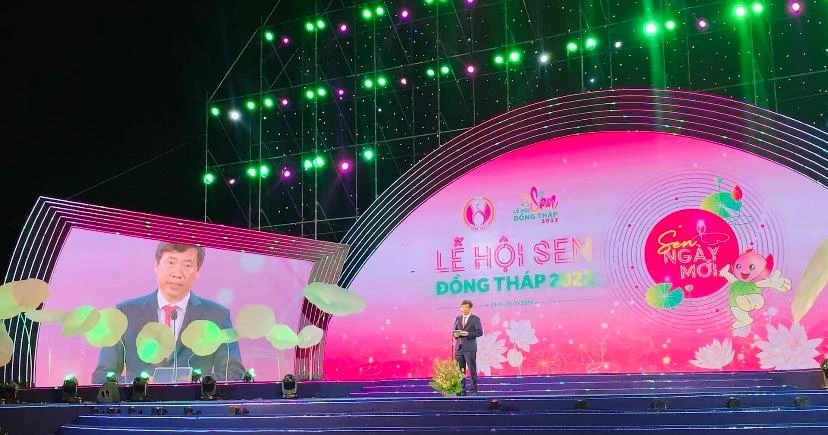 Du khách ấn tượng với Lễ Hội Sen Đồng Tháp ảnh 3