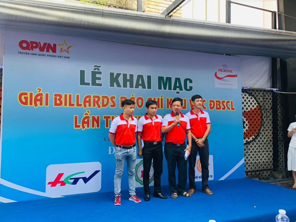 Tổ trọng tài do Thượng tá Huỳnh Thanh Triều (Công an tỉnh Trà Vinh) làm Tổng trọng tài giải đấu.