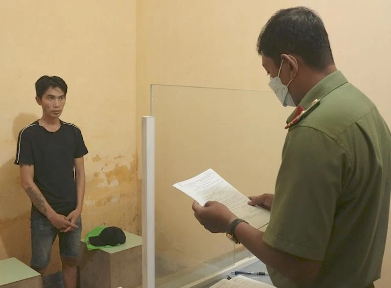 Nguyễn Trọng Tính bị khởi tố bắt tạm giam về tội tàng trữ trái phép vũ khí quân dụng.