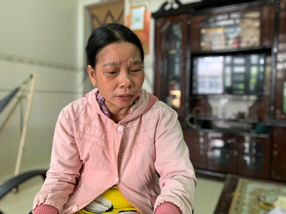 Trần Kim Thu kể lại sự việc. Ảnh: HD