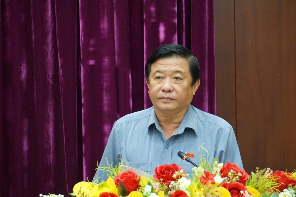 Ông Bùi Văn Nghiêm, Bí thư Tỉnh ủy Vĩnh Long, thông tin tại buổi gặp mặt báo chí. Ảnh: HD