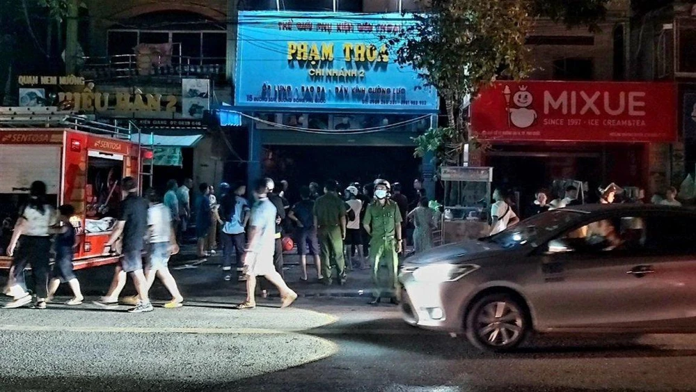 Hiện trường vụ hỏa hoạn. Ảnh: Hoàng Trung