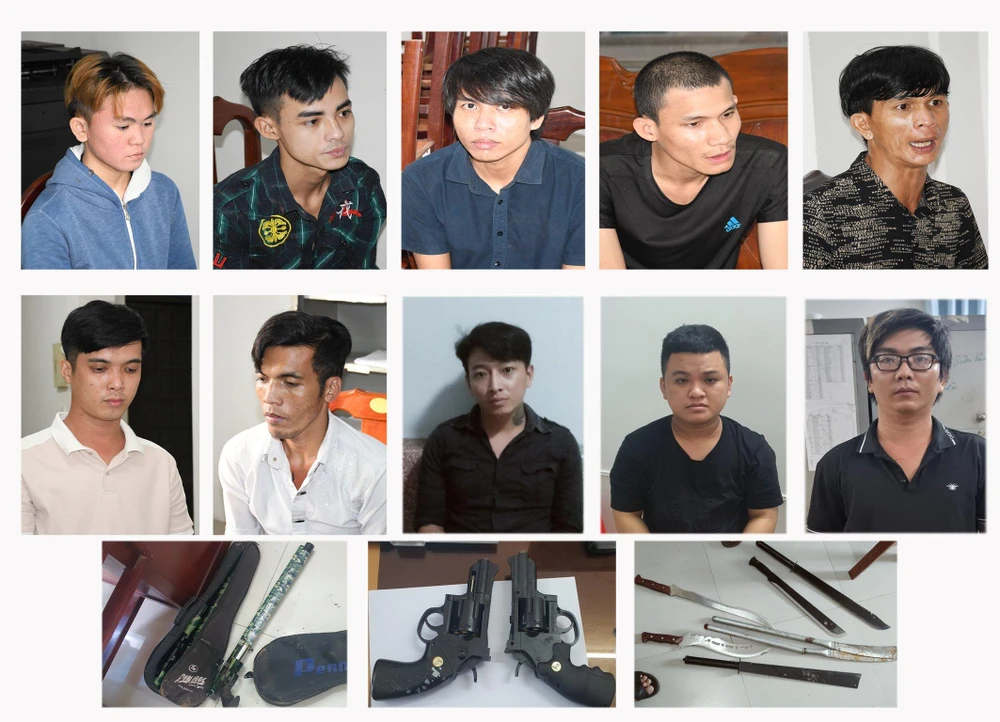 Các bị can và số hung khí trong vụ án. Ảnh: HG