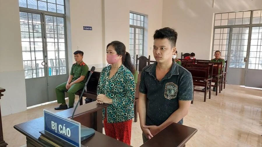 sản xuất tiền giả