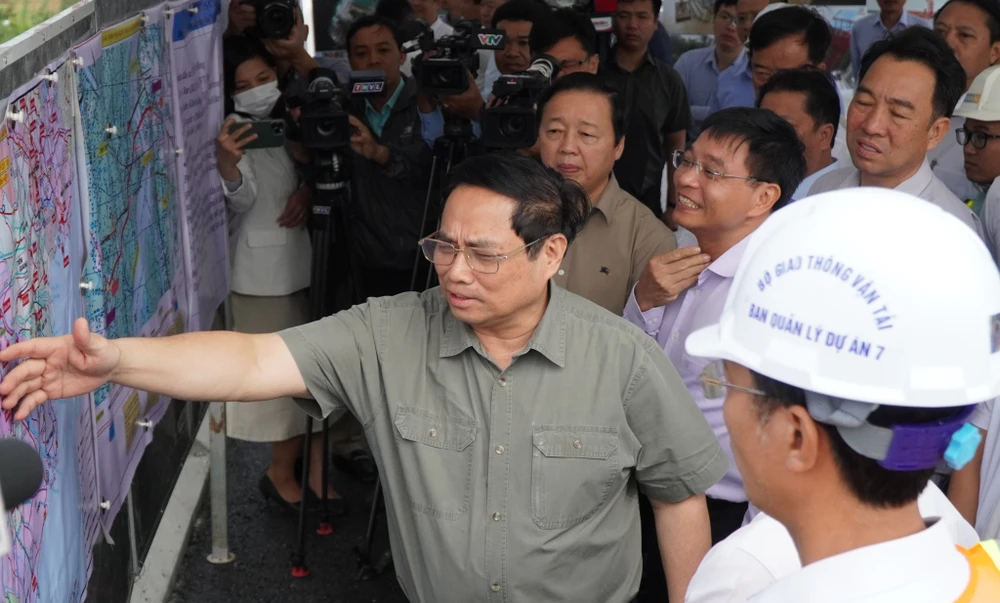 cầu mỹ thuận 2