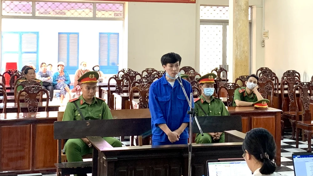 buôn lậu 51kg vàng