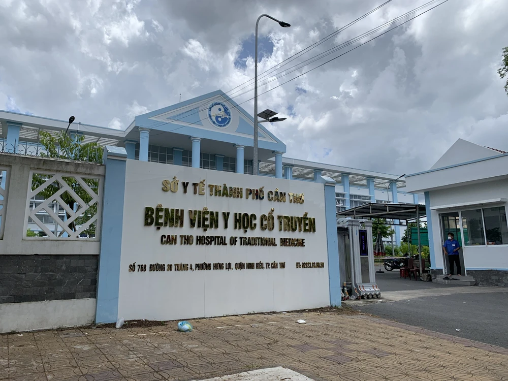 việt á cần thơ