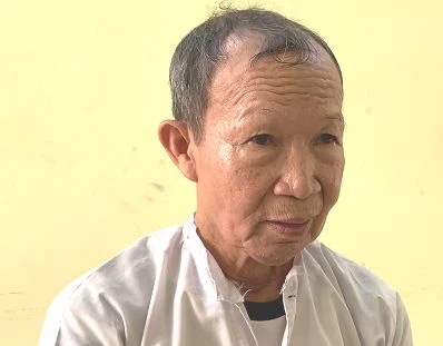 hiếp dâm cụ bà