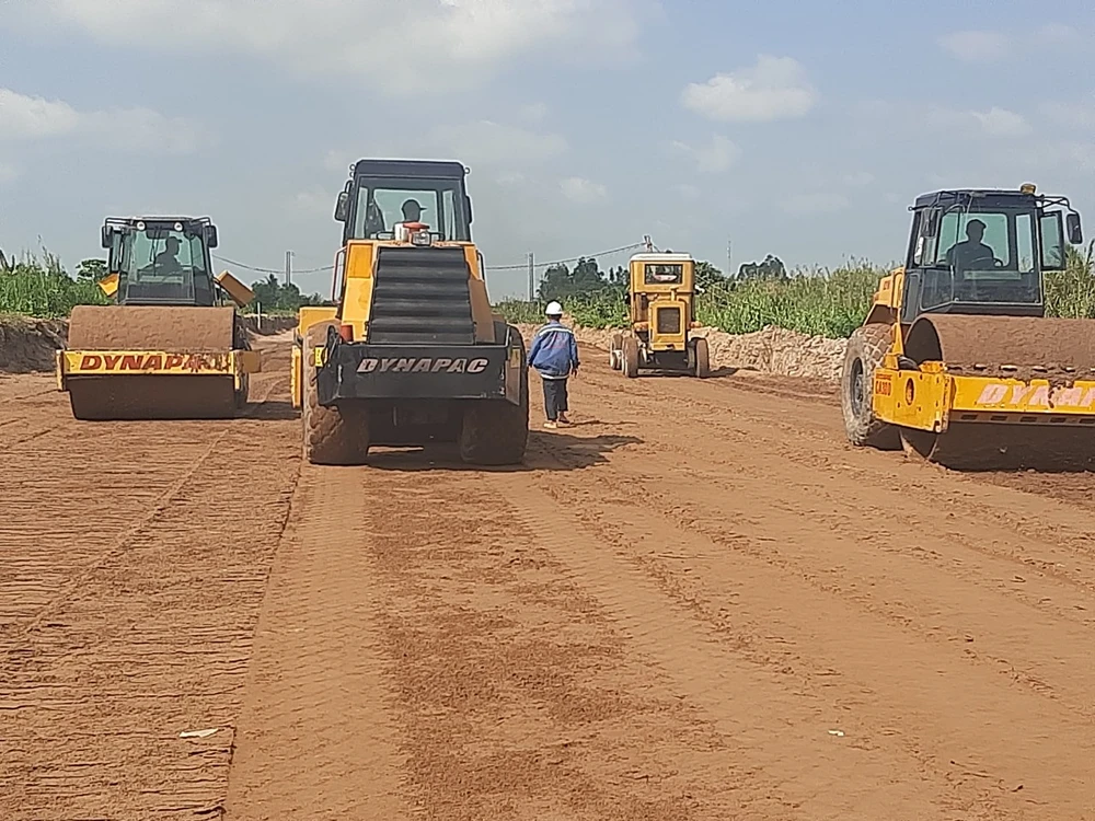 cao tốc mỹ thuận