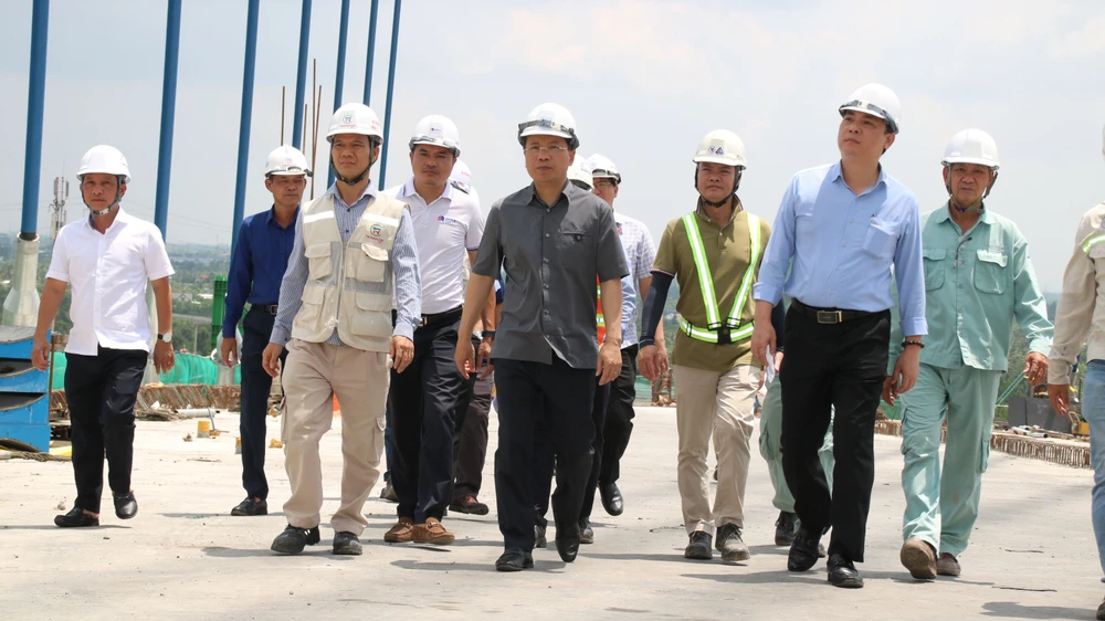 cầu mỹ thuận 2