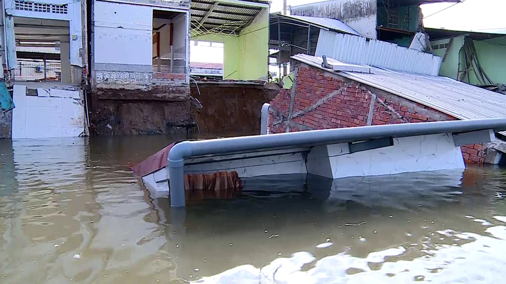 sạt lở miền tây