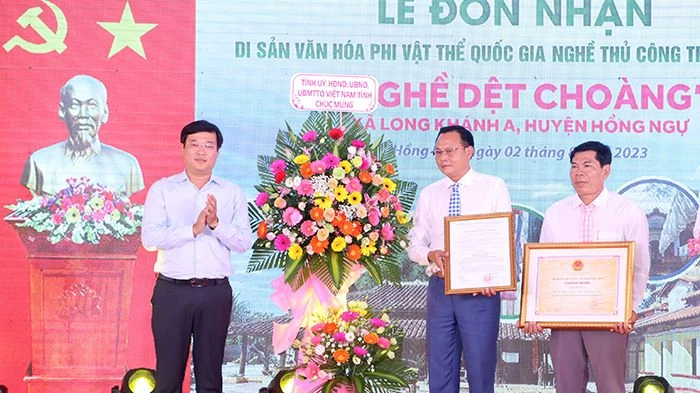 nghề dệt choàng đồng tháp