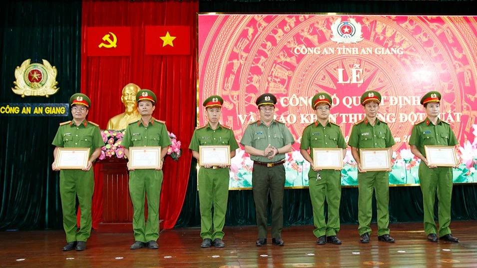 khen thưởng an giang khen thưởng an giang