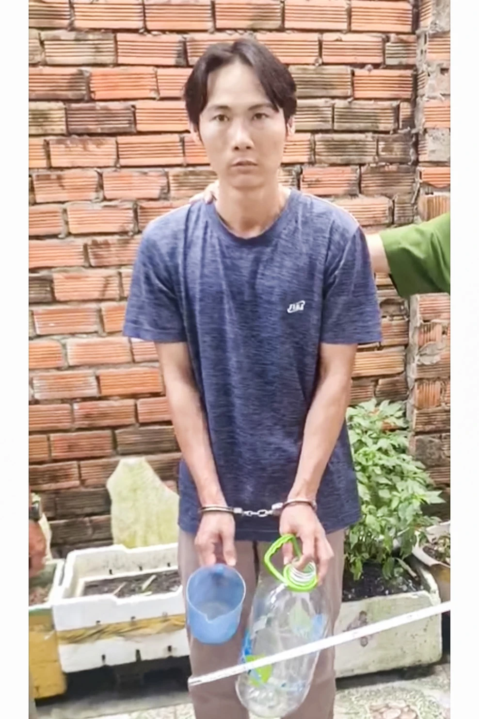 Công an Cần Thơ bắt khẩn cấp người đàn ông phóng hoả đốt gia đình hàng xóm