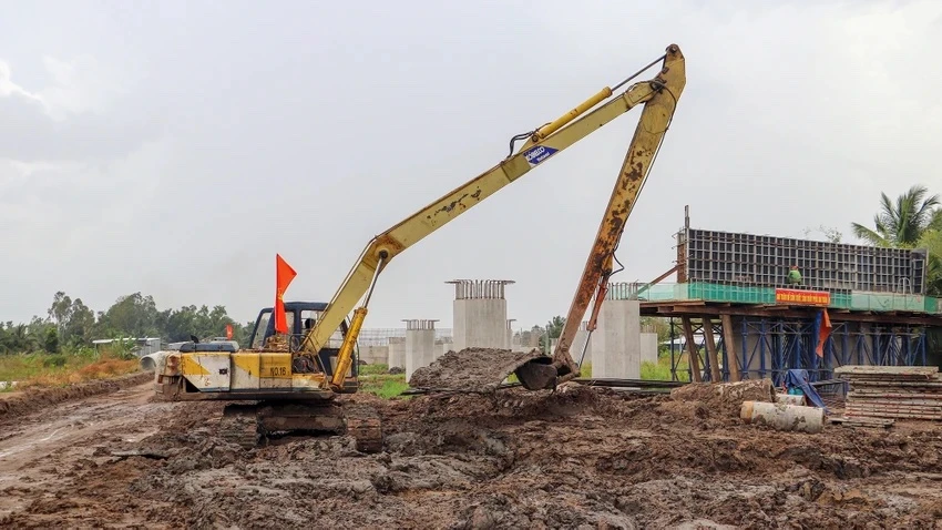 Đồng Tháp phê duyệt hơn 1,4 triệu m3 cát cho cao tốc Cần Thơ - Hậu Giang - Cà Mau