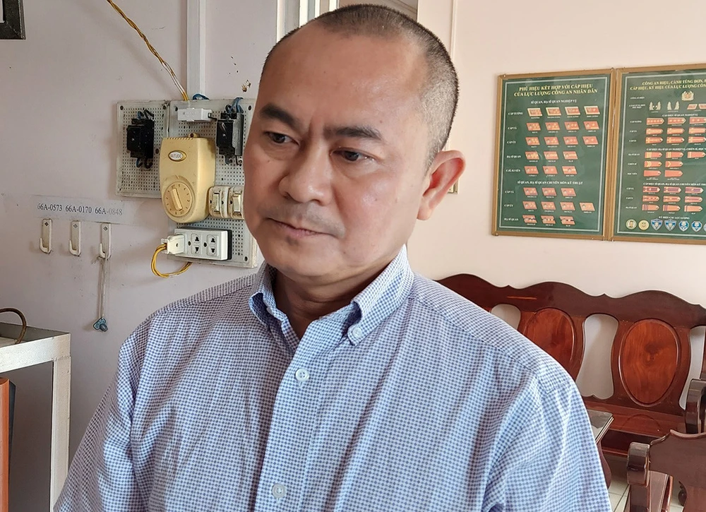 nhận hối lộ