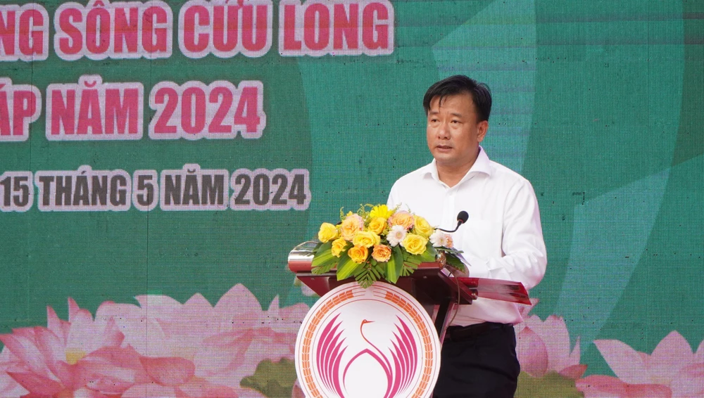 Phó Chủ tịch UBND tỉnh Đồng Tháp Nguyễn Phước Thiện phát biểu khai mạc Hội chợ Công thương