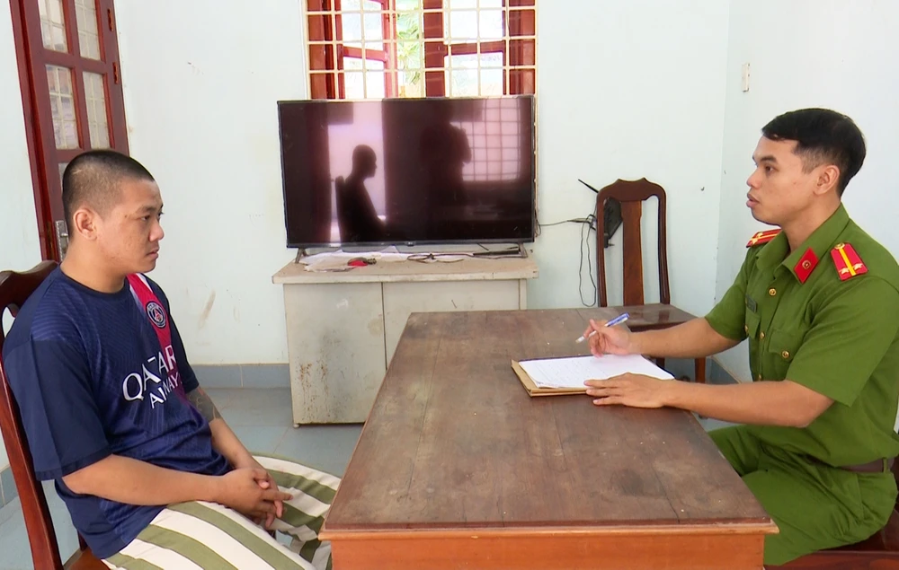 Nguyễn Trọng Nghĩa bị khởi tố vì đâm trọng thương vợ hờ do ghen tuông