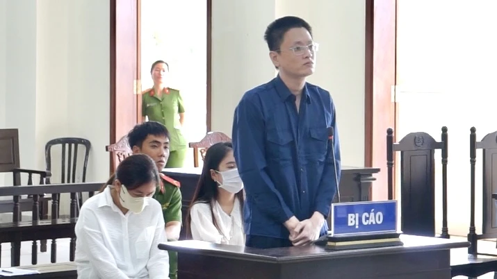 Hai nhân viên bệnh viện cấu kết nhân viên Công ty Việt Á tham ô tài sản. Ảnh: HD