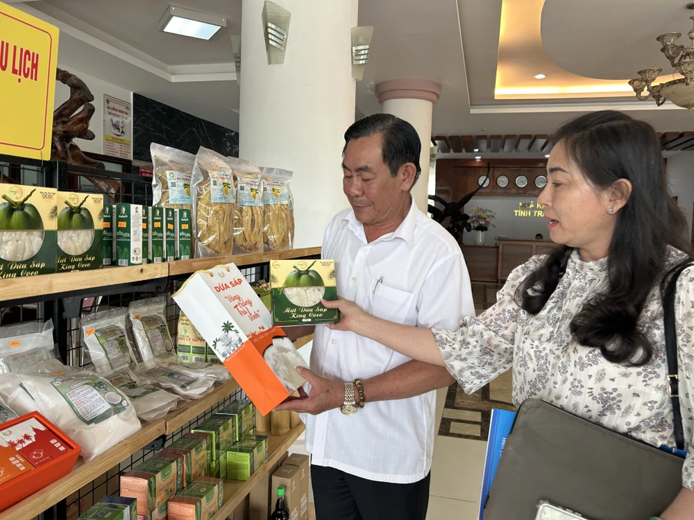 Festival 100 năm Dừa sáp