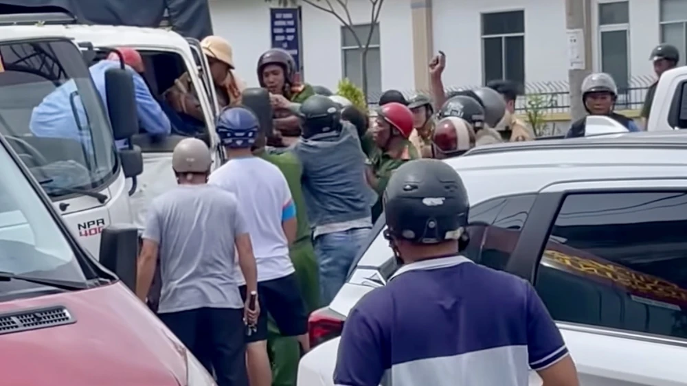 cướp xe tải quốc lộ 91.jpg