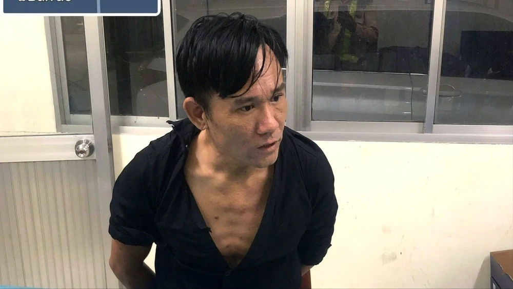 nghi ngáo đá cưỡng đoạt ôtô.jpg