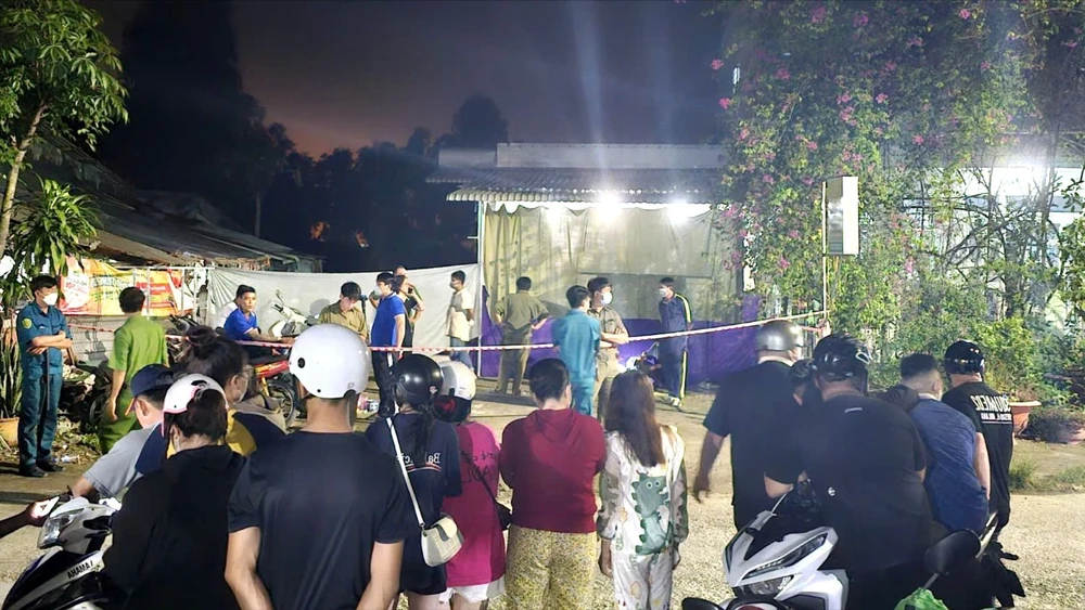 thi thể đôi nam nữ