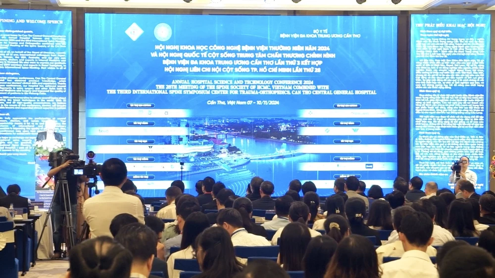 chuyên gia quốc tế đầu ngành y, bệnh lý cột sống