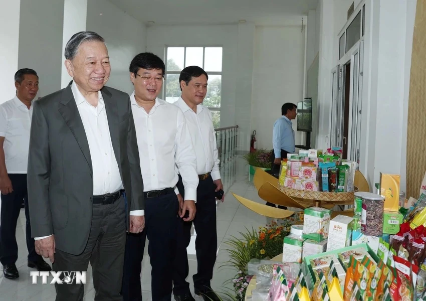 Tổng Bí thư Tô Lâm làm việc với Ban chấp hành Đảng bộ tỉnh Đồng Tháp