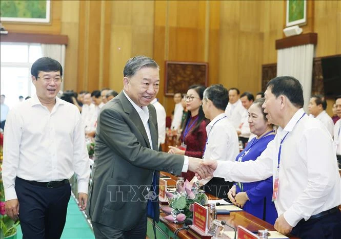 Tổng Bí thư Tô Lâm làm việc với Ban chấp hành Đảng bộ tỉnh Đồng Tháp