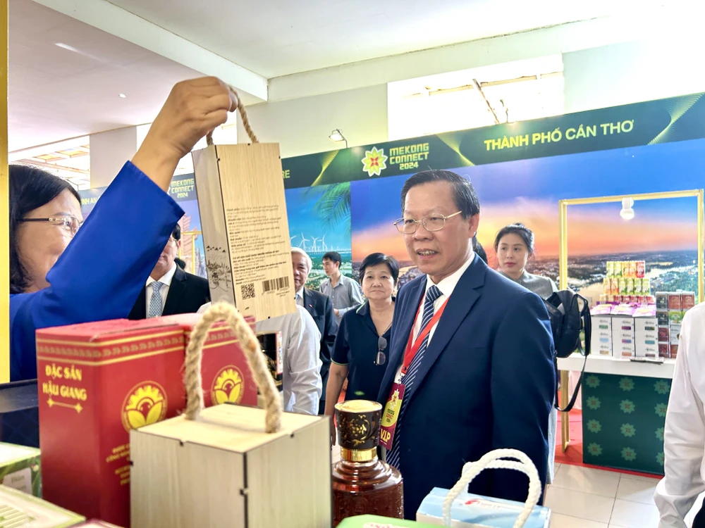 Chủ tịch UBND TP.HCM Phan Văn Mãi dự Diễn đàn Mekong Connect 2024