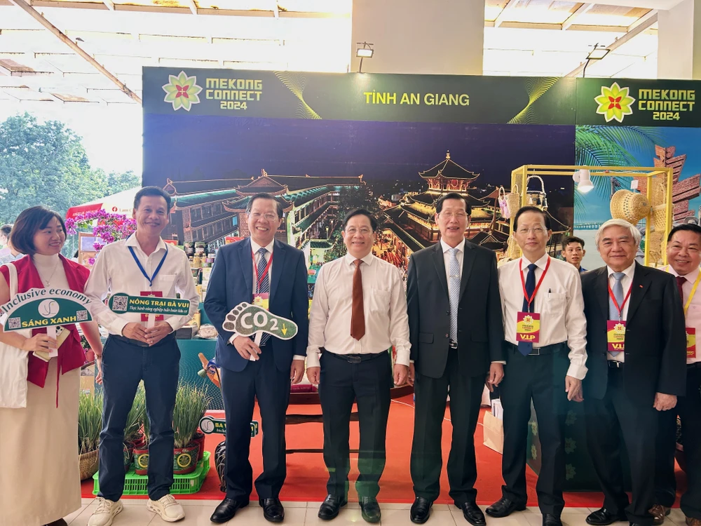 Chủ tịch UBND TP.HCM Phan Văn Mãi dự Diễn đàn Mekong Connect 2024