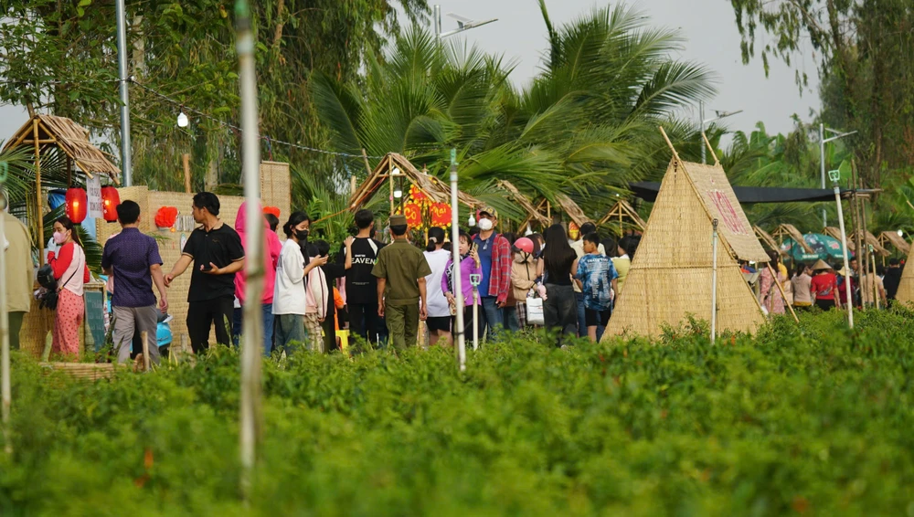 chợ phiên xóm rẫy đồng tháp