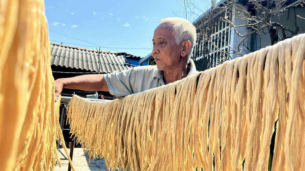 làng tàu hủ ky mùa tết