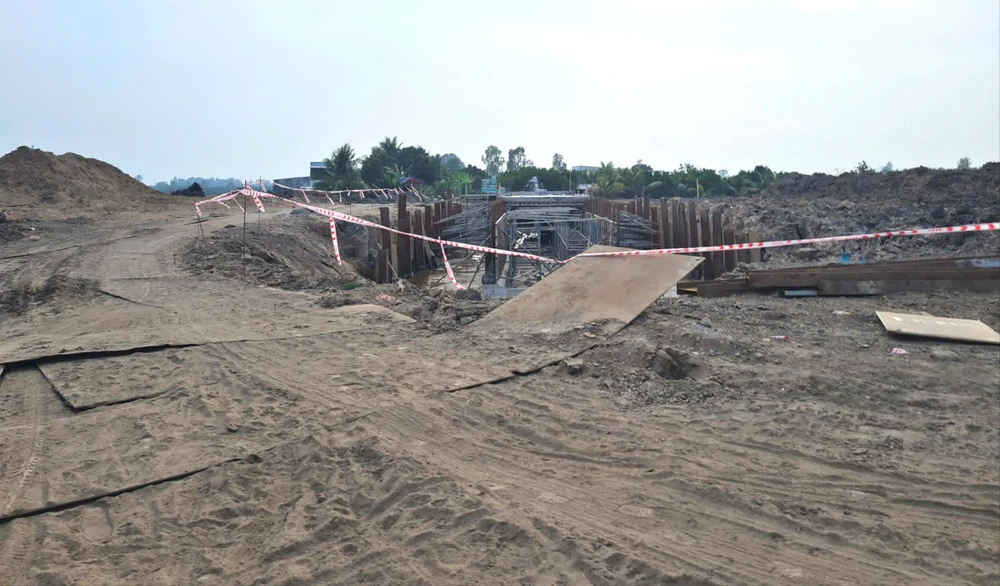 cát san lấp cao tốc