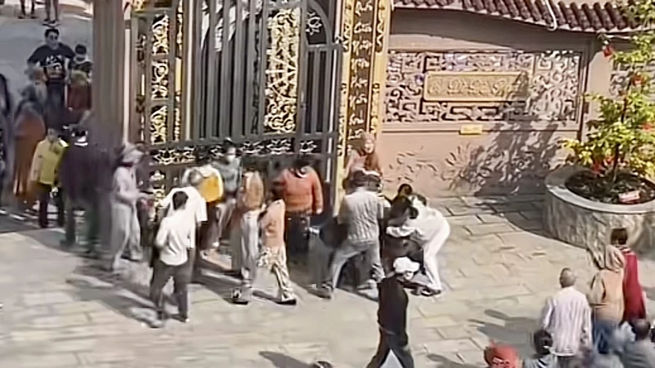 cướp giật tài sản