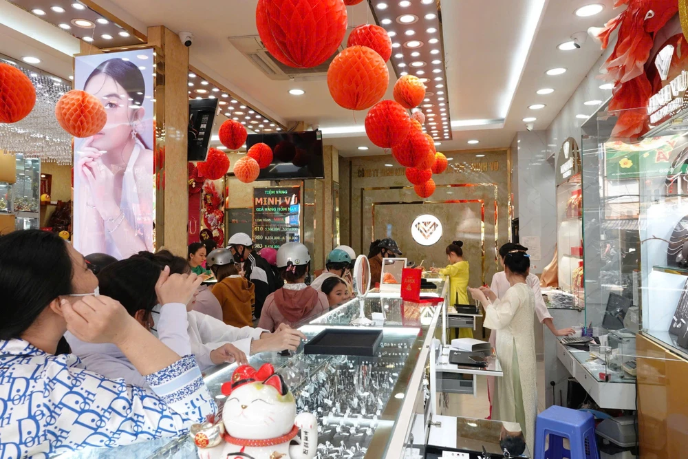 ngày vía thần tài cần thơ