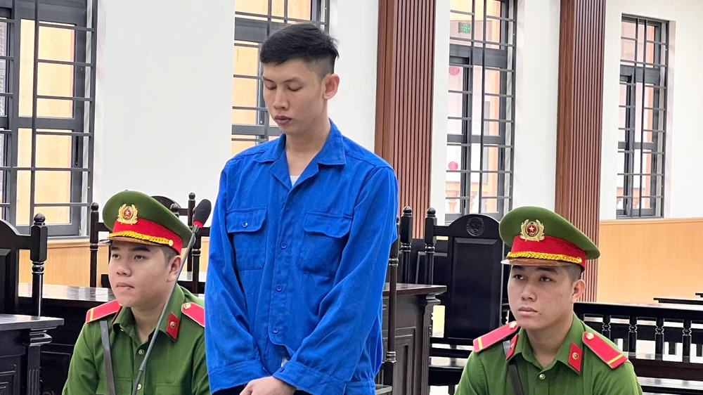 sát hại người chạy xe ôm để cướp tài sản