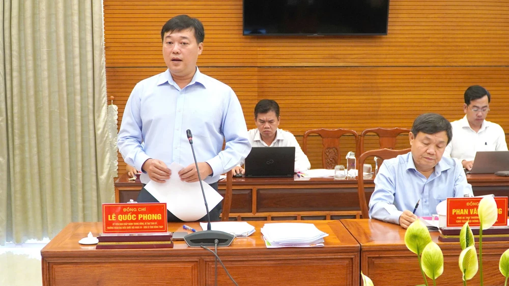 bộ chính trị làm việc tại đồng tháp