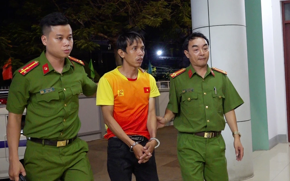 khai quật tử thi