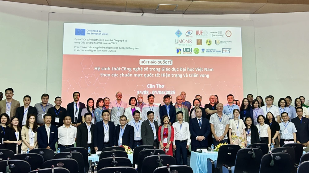 Công nghệ số trong Giáo dục